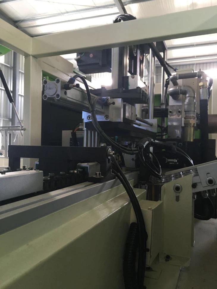 All Electric Blow Moulding Machine3